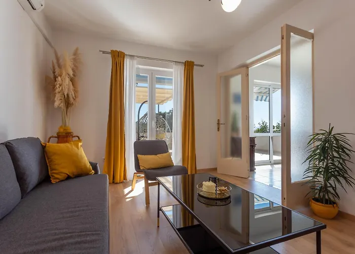 아파트먼트 타시나 *