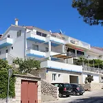 Appartement Tasina *