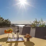 تاسينا شقة