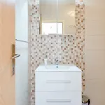 تاسينا هفار