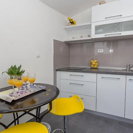 Apartment Tasina *