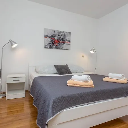 Apartment Tasina Hvar Town