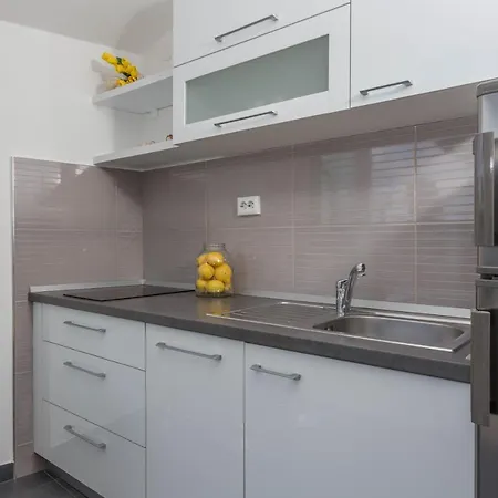 Apartment Tasina