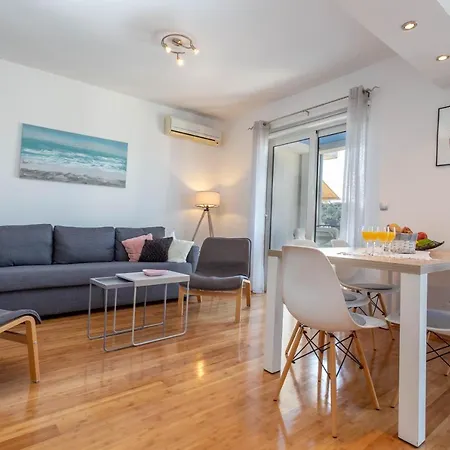 Apartment Tasina Hvar Town