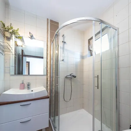 شقة Tasina هفار