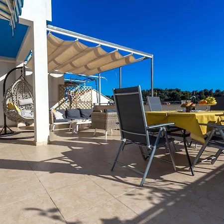 شقة Tasina هفار