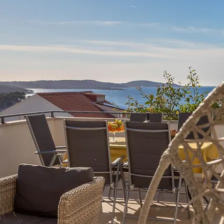 Tasina * Hvar Town