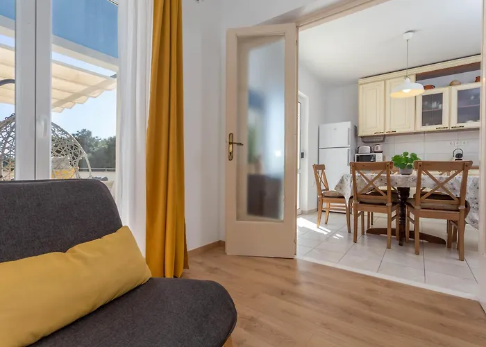 Tasina Διαμέρισμα Χβαρ